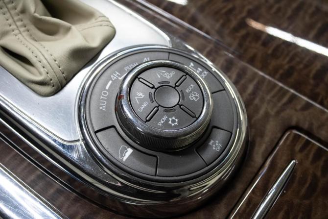 Nissan Patrol VI (Y62) с пробегом 2012 года, цена 2 119 000 рублей, 221201 км, внедорожник, Автокод Объявления