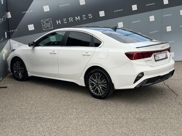 Kia Cerato IV Рестайлинг с пробегом 2022 года, цена 2 300 000 рублей, 80324 км, седан, Автокод Объявления