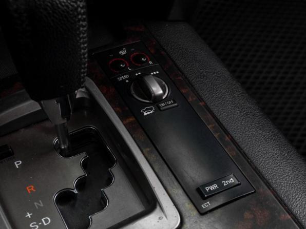 Toyota Land Cruiser 200 Series с пробегом 2011 года, цена 3 609 000 рублей, 319991 км, внедорожник, Автокод Объявления