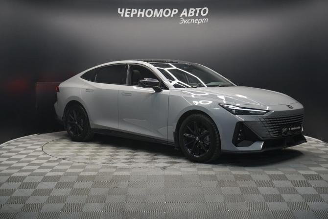 Changan UNI-V I с пробегом 2024 года, цена 2 470 000 рублей, 31000 км, лифтбек, Автокод Объявления