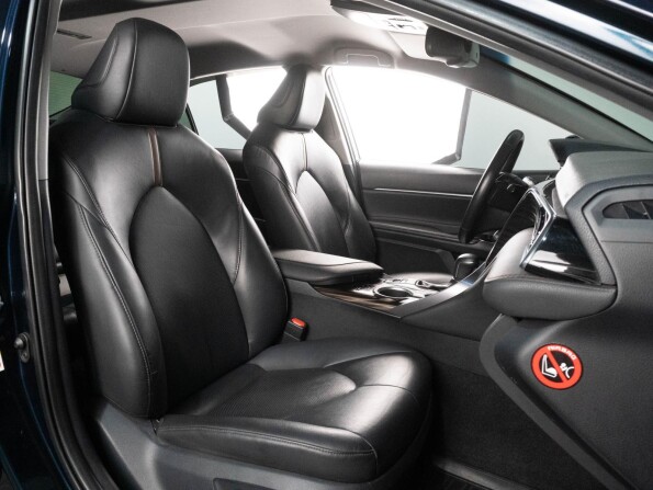 Toyota Camry VIII (XV70) с пробегом 2018 года, цена 2 829 000 рублей, 103634 км, седан, Автокод Объявления