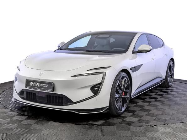 Avatr 12 с пробегом 2024 года, цена 5 120 000 рублей, 43785 км, фастбек, Автокод Объявления