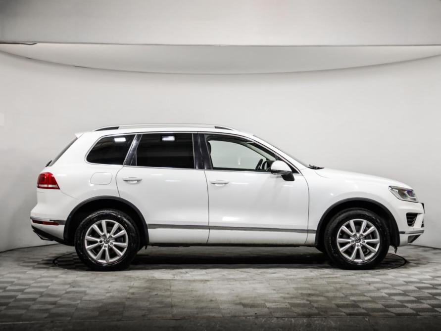 Volkswagen Touareg II Рестайлинг Санкт-Петербург  - изображение 4