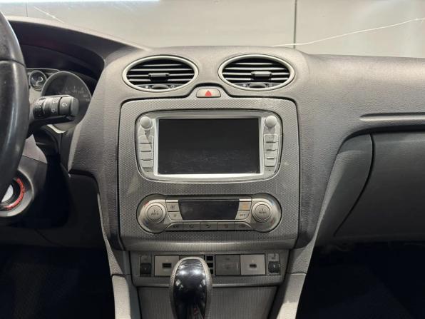 Ford Focus II Рестайлинг с пробегом 2010 года, цена 410 000 рублей, 220000 км, седан, Автокод Объявления