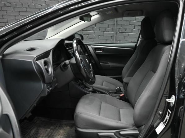 Toyota Corolla XI (E160 E170 E180) Рестайлинг 1 с пробегом 2018 года, цена 1 800 000 рублей, 110054 км, седан, Автокод Объявления