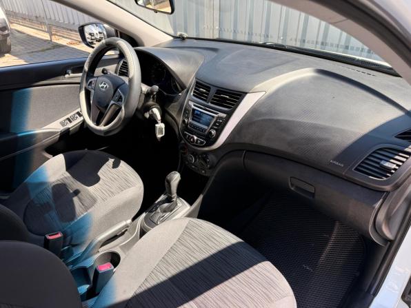 Hyundai Solaris I Рестайлинг с пробегом 2015 года, цена 1 098 000 рублей, 119595 км, хэтчбек, Автокод Объявления