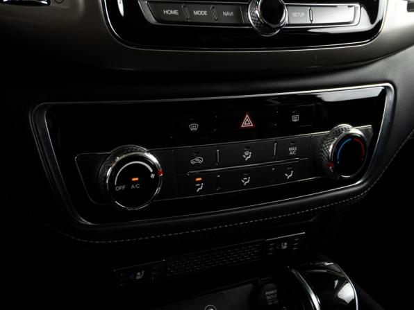 SsangYong Rexton IV с пробегом 2018 года, цена 3 499 000 рублей, 87962 км, внедорожник, Автокод Объявления