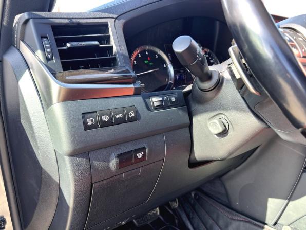 Lexus LX III Рестайлинг 2 с пробегом 2016 года, цена 7 550 000 рублей, 114067 км, внедорожник, Автокод Объявления