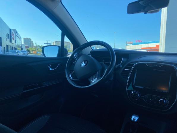 Renault Kaptur I с пробегом 2020 года, цена 1 720 000 рублей, 111835 км, внедорожник, Автокод Объявления