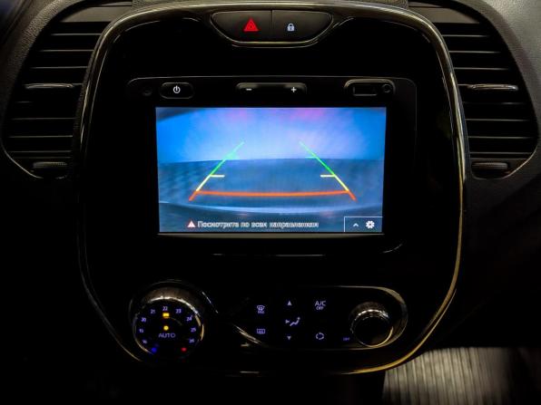 Renault Kaptur I с пробегом 2018 года, цена 1 375 000 рублей, 80475 км, внедорожник, Автокод Объявления
