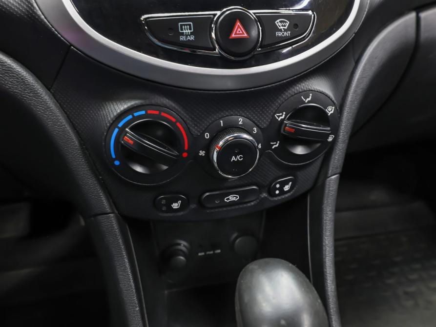 Hyundai Solaris I Москва  - изображение 18