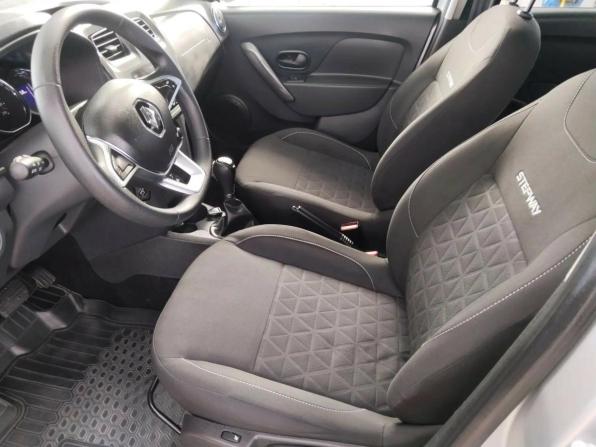 Renault Sandero II Рестайлинг с пробегом 2018 года, цена 1 312 890 рублей, 68263 км, хэтчбек, Автокод Объявления