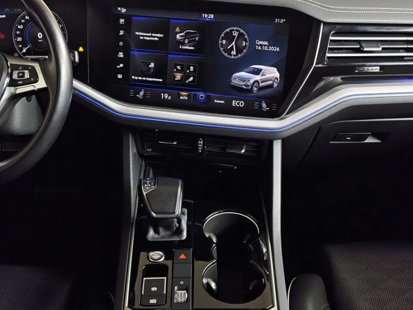 Volkswagen Touareg III с пробегом 2018 года, цена 5 000 000 рублей, 104100 км, внедорожник, Автокод Объявления
