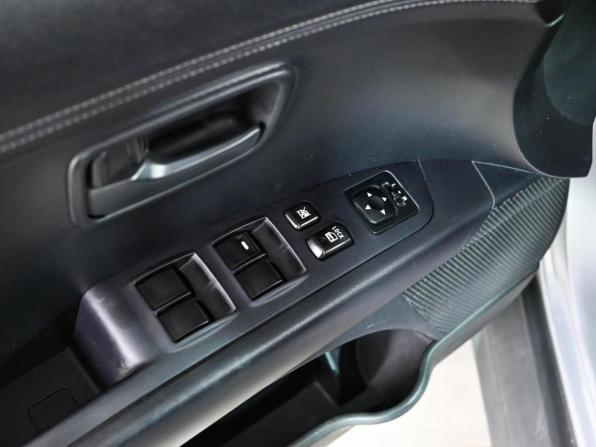 Mitsubishi Outlander II Рестайлинг с пробегом 2011 года, цена 1 130 000 рублей, 196409 км, внедорожник, Автокод Объявления
