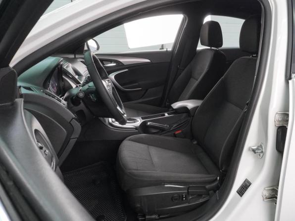Opel Insignia I Рестайлинг с пробегом 2013 года, цена 1 139 000 рублей, 118028 км, седан, Автокод Объявления