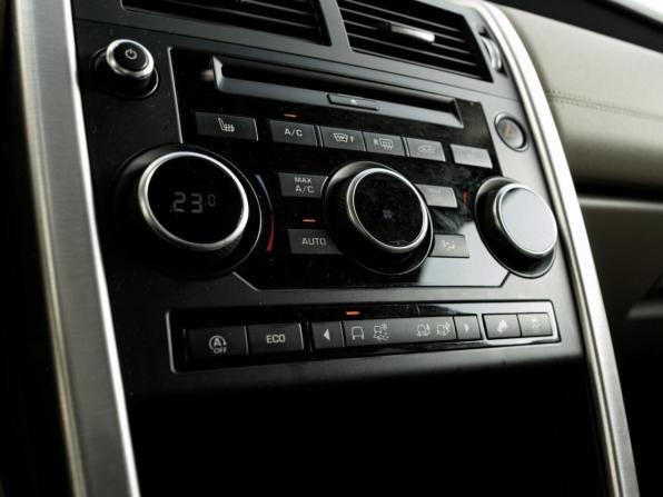 Land Rover Discovery Sport I с пробегом 2018 года, цена 2 230 000 рублей, 110076 км, внедорожник, Автокод Объявления