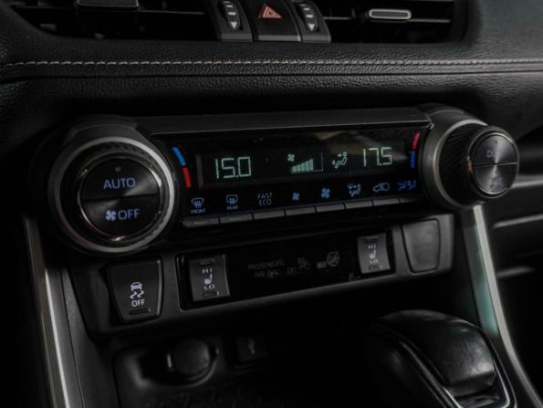 Toyota RAV4 V (XA50) с пробегом 2020 года, цена 3 929 000 рублей, 55571 км, внедорожник, Автокод Объявления