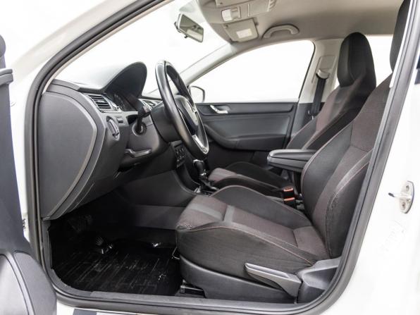 Skoda Rapid I с пробегом 2015 года, цена 1 188 000 рублей, 103249 км, лифтбек, Автокод Объявления
