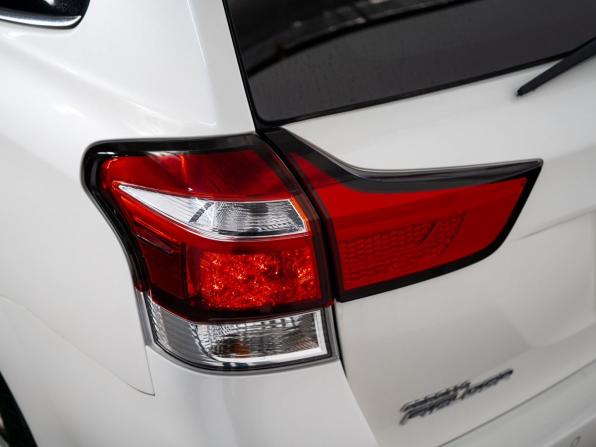 Toyota Corolla XI (E160 E170) Рестайлинг 2 с пробегом 2019 года, цена 1 300 000 рублей, 89457 км, универсал, Автокод Объявления