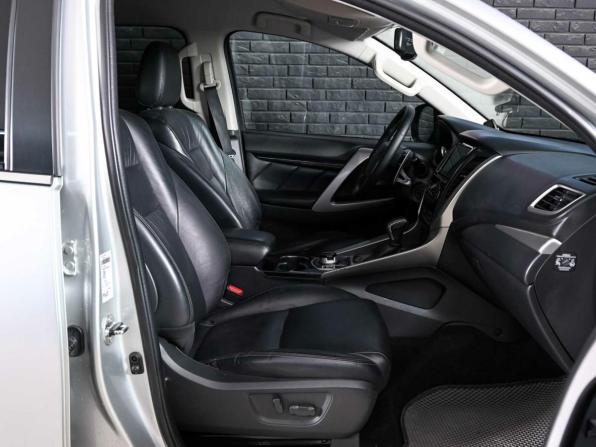 Mitsubishi Pajero Sport III с пробегом 2017 года, цена 2 720 000 рублей, 198858 км, внедорожник, Автокод Объявления