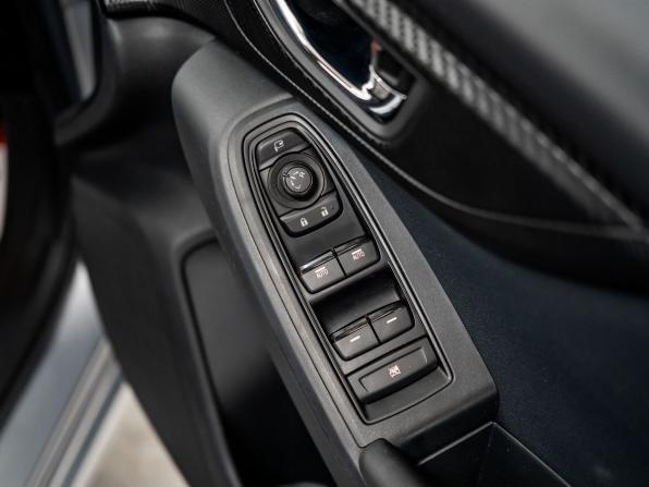 Subaru Impreza V с пробегом 2018 года, цена 1 330 000 рублей, 116069 км, хэтчбек, Автокод Объявления