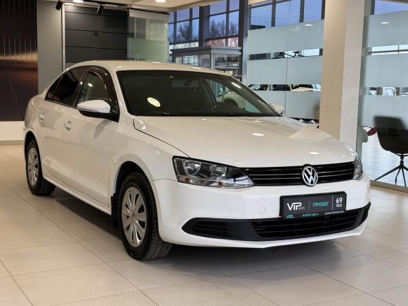 Volkswagen Jetta VI с пробегом 2013 года, цена 915 000 рублей, 237602 км, седан, Автокод Объявления