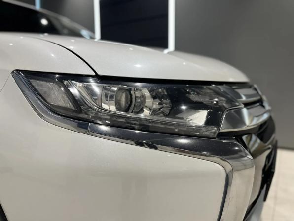 Mitsubishi Outlander III Рестайлинг 2 с пробегом 2015 года, цена 1 799 000 рублей, 186000 км, внедорожник, Автокод Объявления