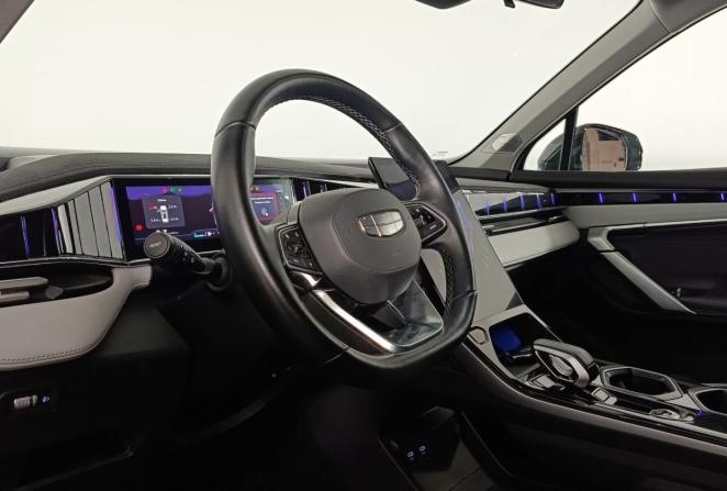 Geely Atlas II с пробегом 2024 года, цена 2 330 000 рублей, 54887 км, внедорожник, Автокод Объявления