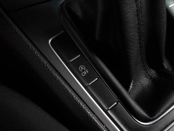 Volkswagen Golf VII с пробегом 2013 года, цена 769 000 рублей, 411771 км, хэтчбек, Автокод Объявления