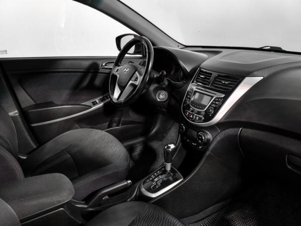 Hyundai Solaris I с пробегом 2013 года, цена 830 000 рублей, 98756 км, седан, Автокод Объявления