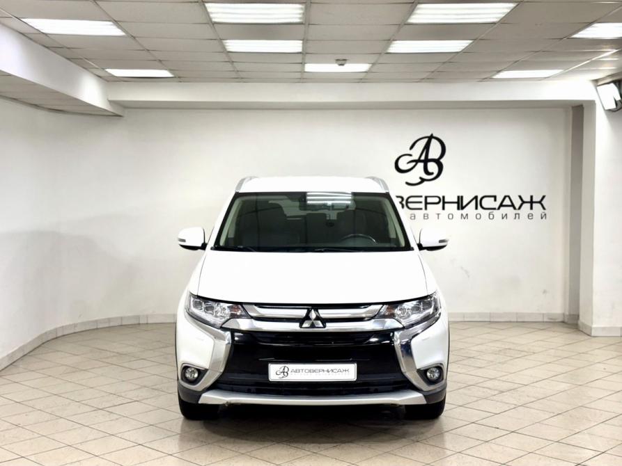 Mitsubishi Outlander III Рестайлинг 2 Санкт-Петербург  - изображение 2