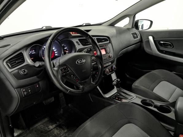 Kia Ceed II с пробегом 2015 года, цена 1 199 000 рублей, 131365 км, хэтчбек, Автокод Объявления