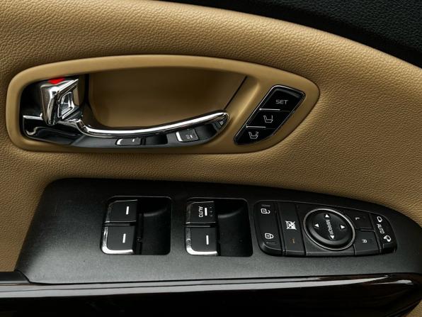 Kia Carnival III с пробегом 2018 года, цена 2 329 500 рублей, 151161 км, минивэн, Автокод Объявления