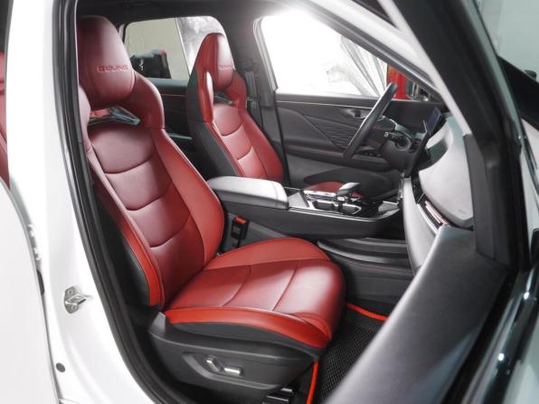 BAIC X55 с пробегом 2024 года, цена 2 049 000 рублей, 5295 км, внедорожник, Автокод Объявления