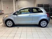 Toyota Yaris II Челябинск  - изображение 21