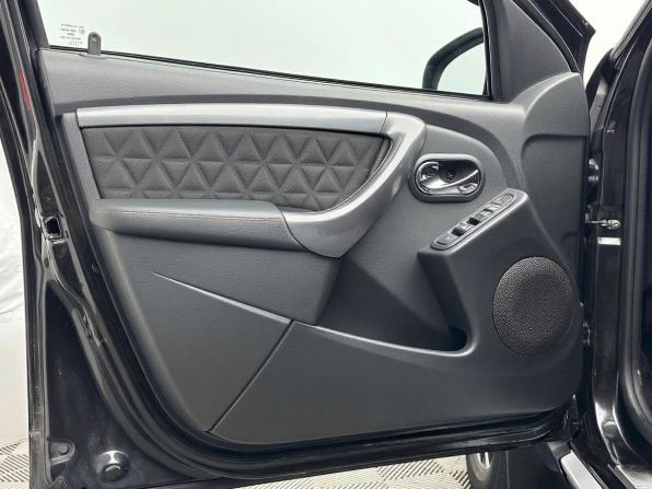Renault Duster I Рестайлинг с пробегом 2016 года, цена 1 099 000 рублей, 151000 км, внедорожник, Автокод Объявления