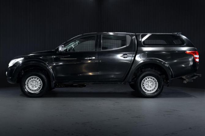 Mitsubishi L200 V с пробегом 2015 года, цена 1 430 000 рублей, 343001 км, пикап, Автокод Объявления