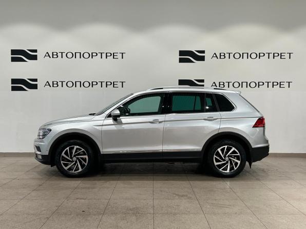 Volkswagen Tiguan II с пробегом 2018 года, цена 2 419 000 рублей, 125876 км, внедорожник, Автокод Объявления