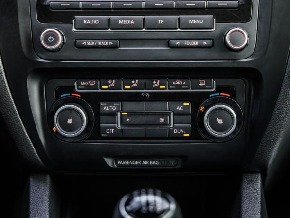 Volkswagen Jetta VI с пробегом 2011 года, цена 868 000 рублей, 218147 км, седан, Автокод Объявления
