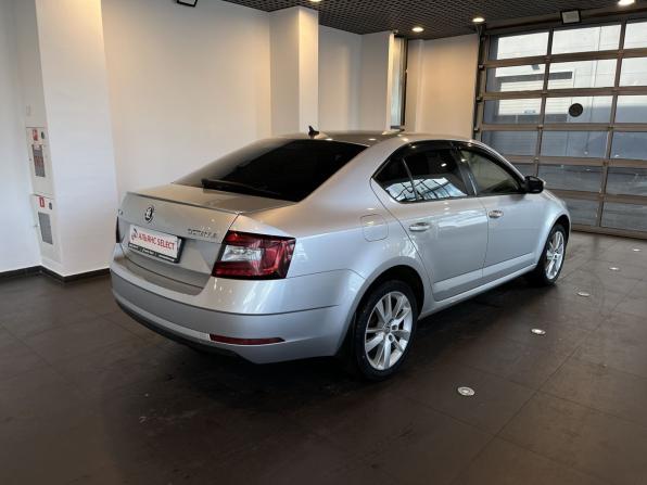 Skoda Octavia III (A7) Рестайлинг с пробегом 2017 года, цена 1 770 000 рублей, 189419 км, лифтбек, Автокод Объявления