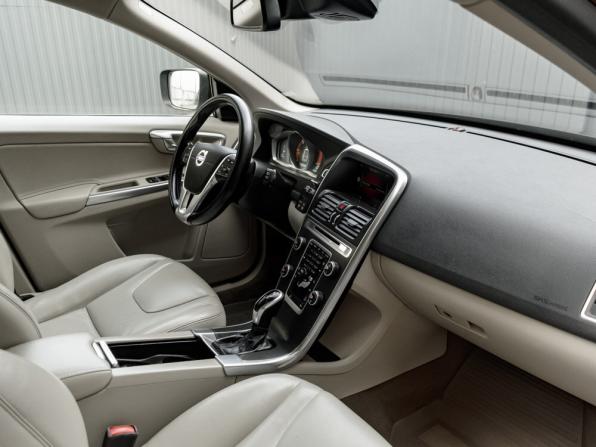 Volvo XC60 I Рестайлинг с пробегом 2014 года, цена 2 190 000 рублей, 144406 км, внедорожник, Автокод Объявления