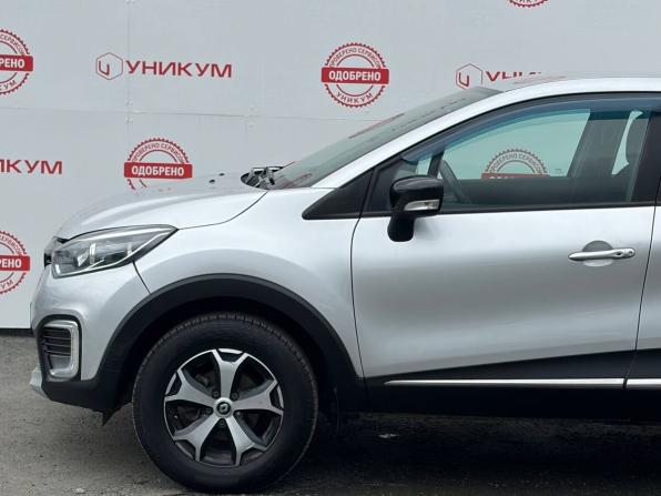 Renault Kaptur I с пробегом 2017 года, цена 888 000 рублей, 185287 км, внедорожник, Автокод Объявления
