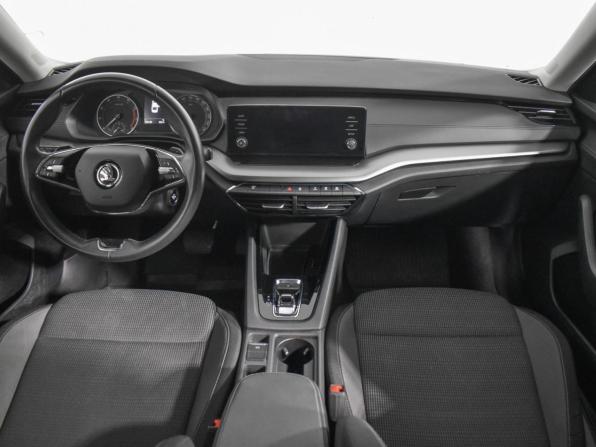 Skoda Octavia IV (A8) с пробегом 2021 года, цена 1 979 900 рублей, 152143 км, лифтбек, Автокод Объявления