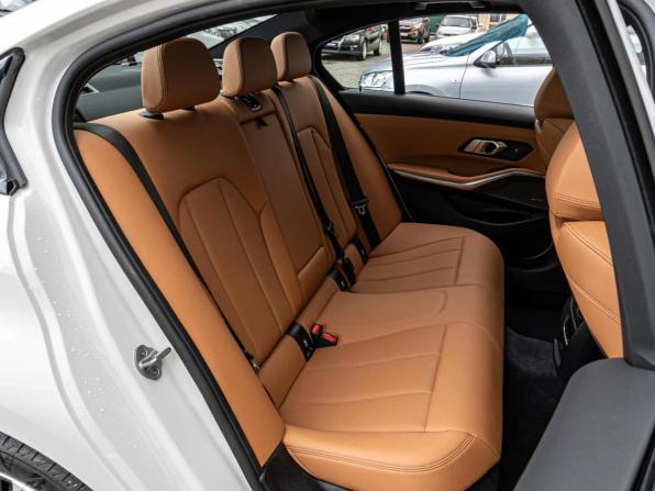 BMW 3 серии VII (G2x) Рестайлинг 2 с пробегом 2025 года, цена 6 090 000 рублей, 1700 км, седан, Автокод Объявления