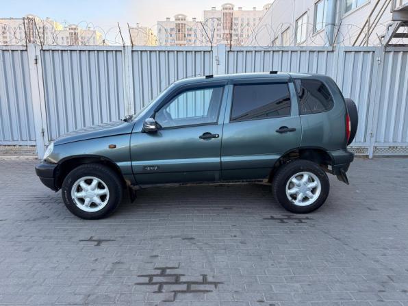 Chevrolet Niva I с пробегом 2006 года, цена 395 000 рублей, 349000 км, внедорожник, Автокод Объявления