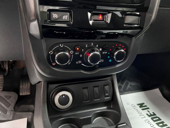 Renault Duster I Рестайлинг с пробегом 2015 года, цена 1 245 000 рублей, 181981 км, внедорожник, Автокод Объявления