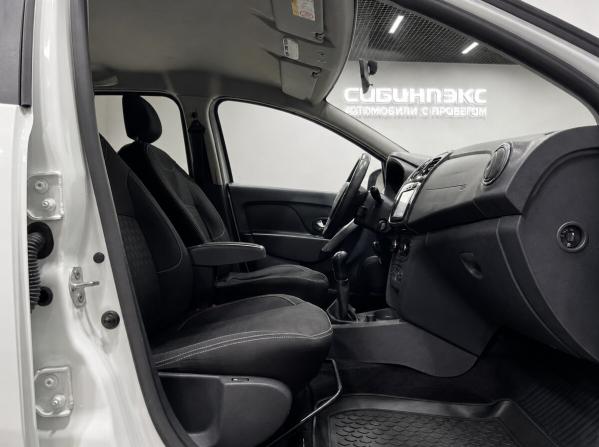 Renault Sandero II с пробегом 2015 года, цена 825 000 рублей, 123000 км, хэтчбек, Автокод Объявления