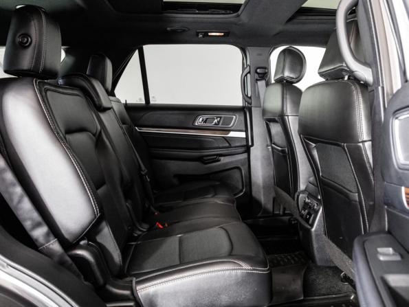 Ford Explorer V Рестайлинг 2 с пробегом 2017 года, цена 3 449 000 рублей, 121000 км, внедорожник, Автокод Объявления