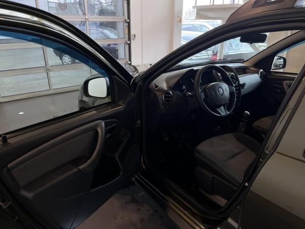 Renault Duster I Рестайлинг с пробегом 2018 года, цена 1 230 000 рублей, 129191 км, внедорожник, Автокод Объявления