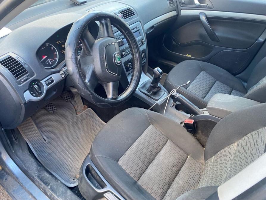 Skoda Octavia II (A5) Рестайлинг Санкт-Петербург  - изображение 5